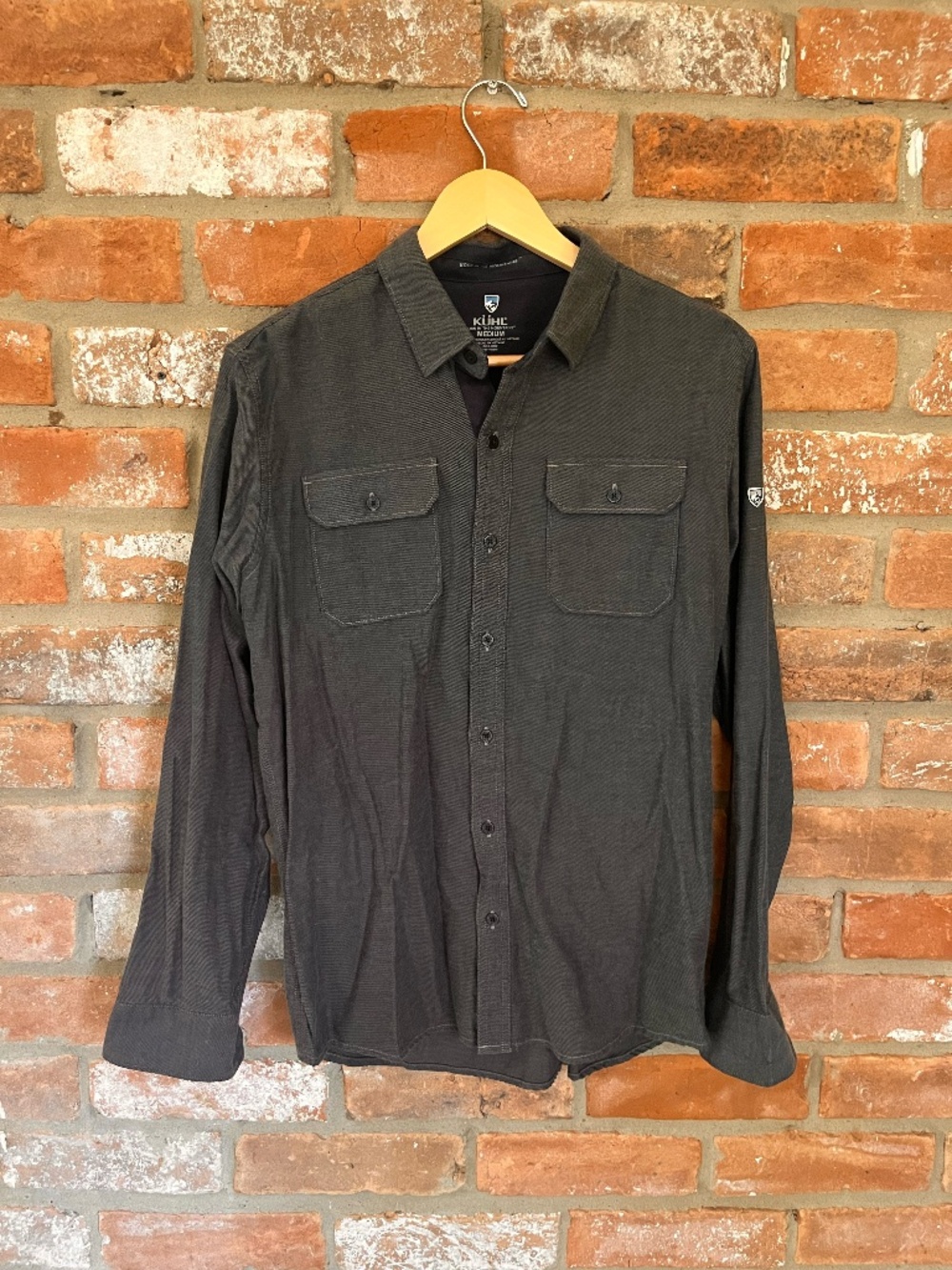 KÜHL Men’s Button-Down Shirt Grey— Size Medium